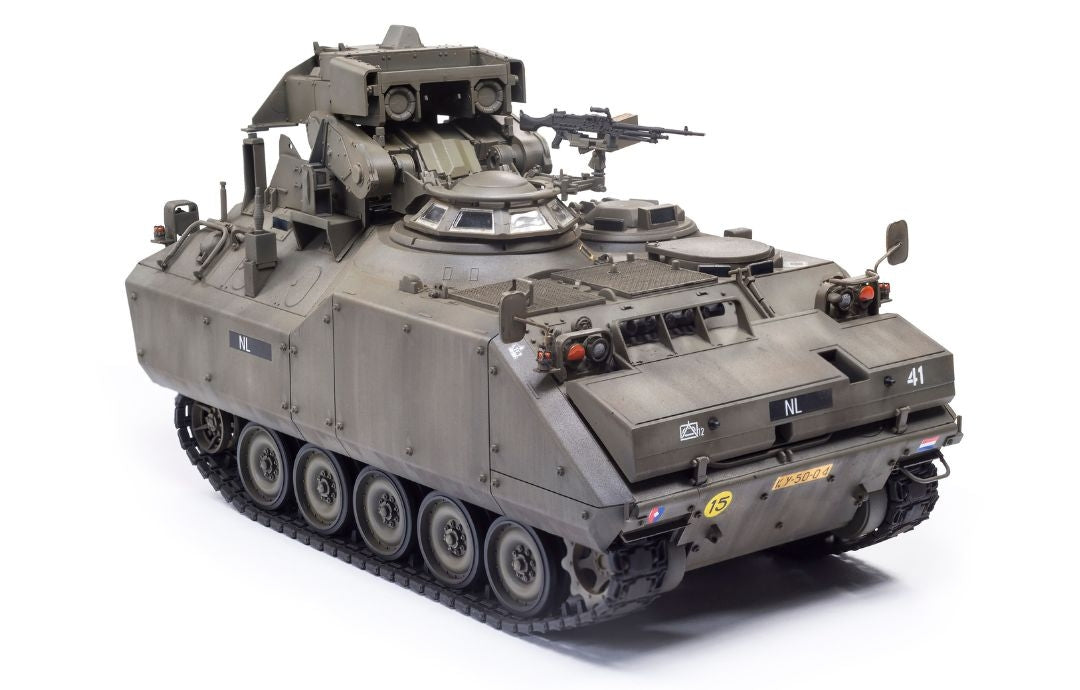 AFV Club 35356 YPR-765 PRAT avec lance-roquettes remorqué 1/35  – image 3