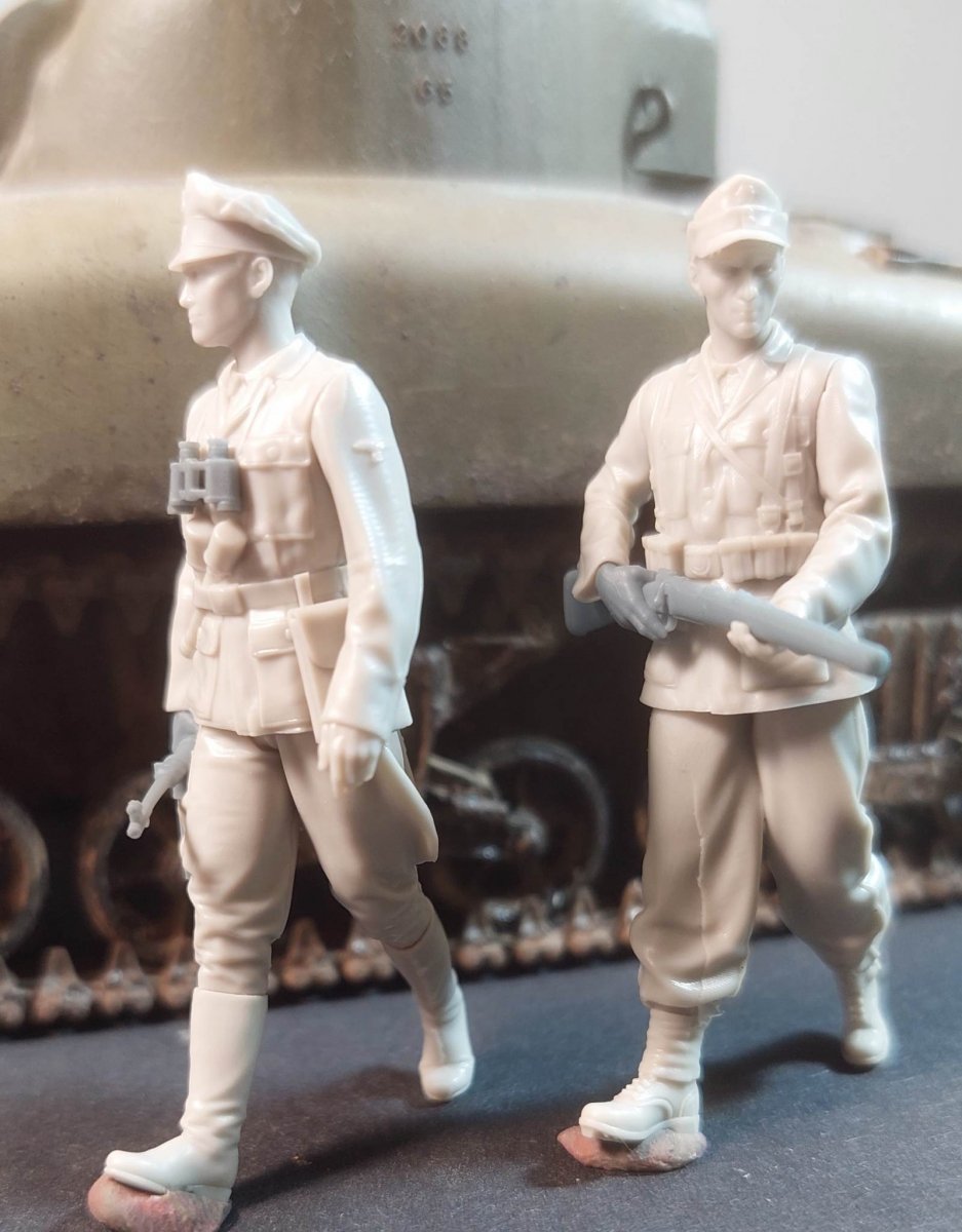 Panzer Art FI35-189 Waffen-SS, ensemble de marche au 1/35