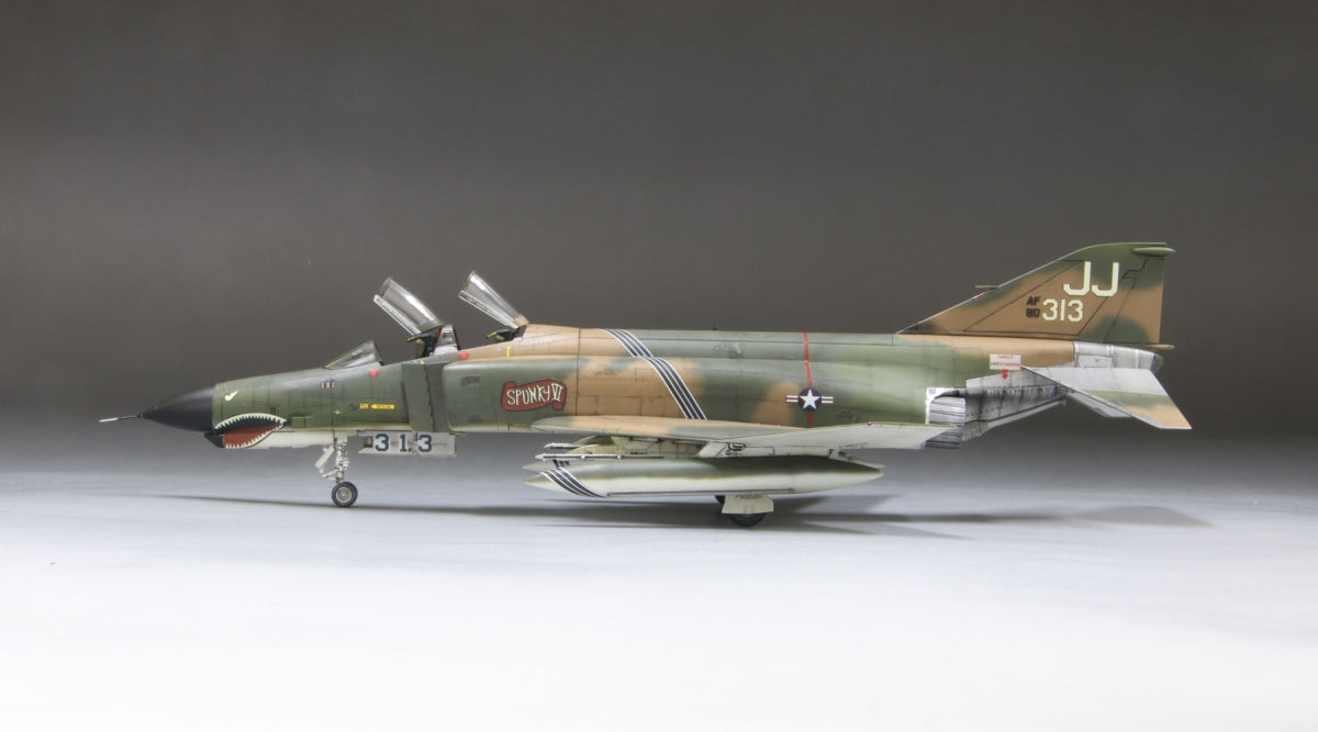 Fine Molds FP41 USAF F-4E Jet Fighter (Première version) 1/72 – image 2