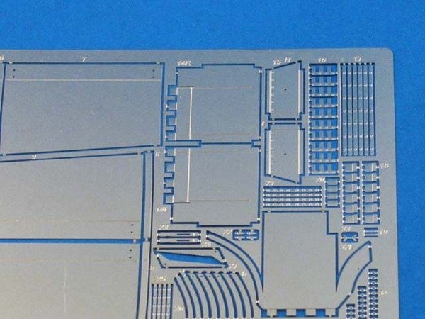 Aber 48036 Pz.Kpfw.VI, Ausf.B TIGER II ailes et jupes latérales Tamiya 1/48 – Bild 3