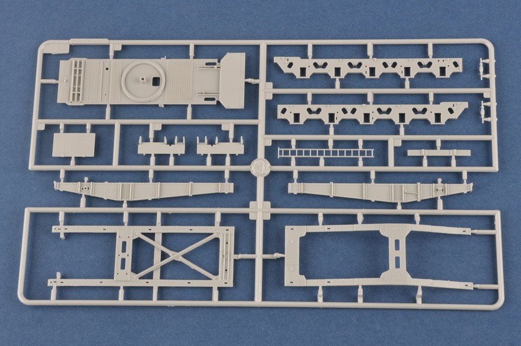 Hobby Boss 82961 Camion allemand KARL-Geraet 040/041 sur châssis de transport ferroviaire 1/72 – image 11