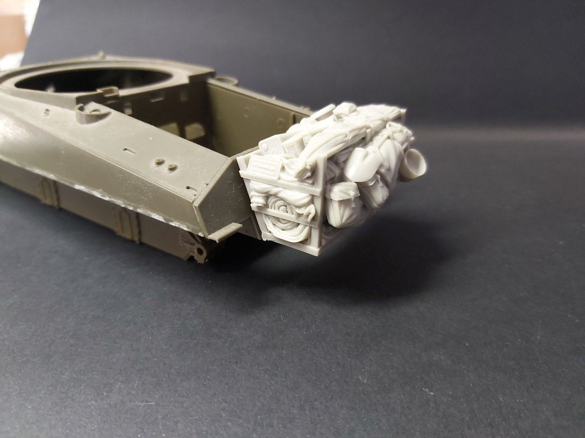 Panzer Art RE35-661 Support de rangement arrière pour coque de M4A3 « Sherman » 1/35  – imagen 3