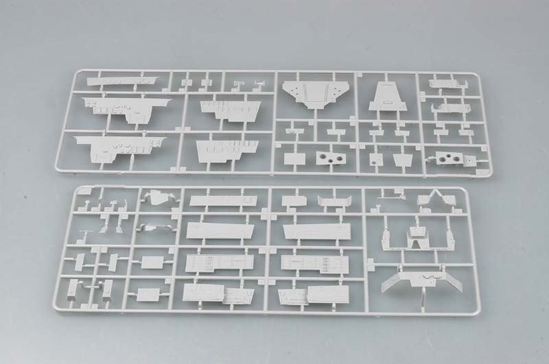 Trumpeter 04527 USS Momsen DDG-92 1/350 – image 5