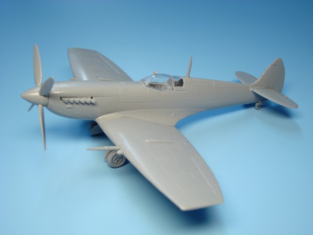 AZ Model AZ7380 Spitfire Mk.VIII RAAF 1/72 – zdjęcie 13