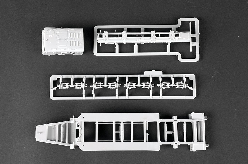 Trumpeter 07195 MAZ-537G Late production type with MAZ/ChMZAP-5247G semitrailer 1/72 – zdjęcie 9
