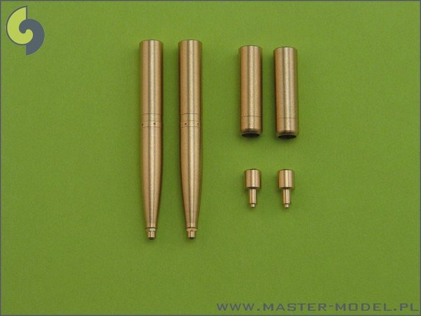 Master AM-32-020 Supermarine Spitfire E wing tardif - Hispano 20mm &amp; .50cal dans les carénages (1/32)