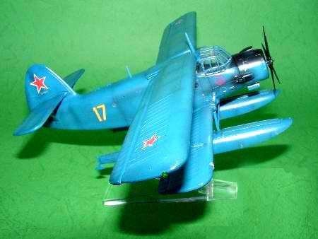 Trumpeter 01606 Antonov An-2V Colt sur flotteur (1/72) – image 5