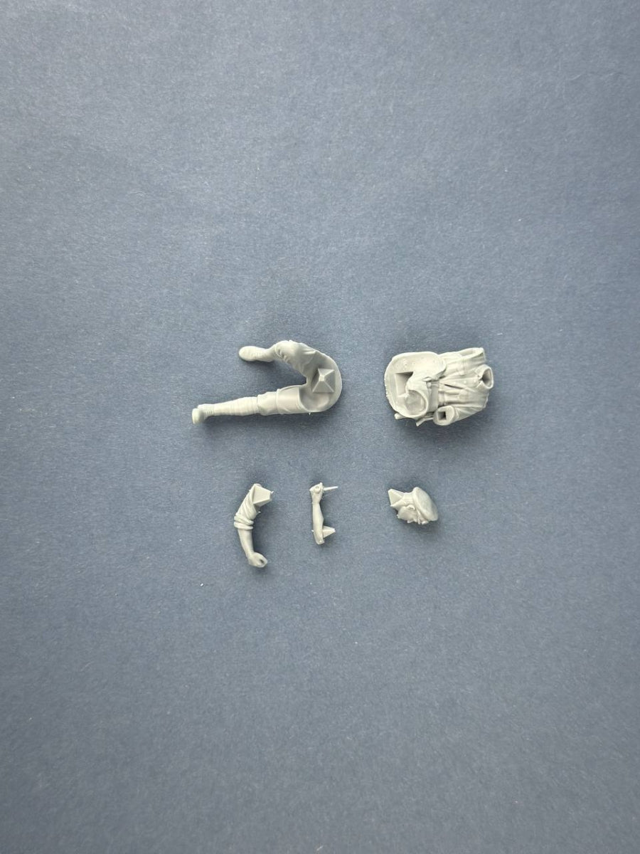 Copper State Models F35-064 Cavalier de patrouille britannique fumant une pipe (moto non incluse) 1/35 – image 5