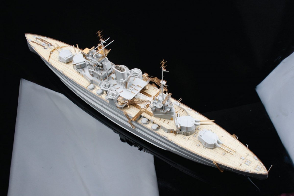 MK1 Design MD-35026 Queen Elizabeth DX Pack 1/350 – Bild 4