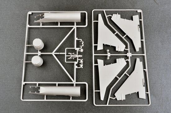 Trumpeter 03226 MIG-29UB Fulcrum russe au 1/32 – Bild 7