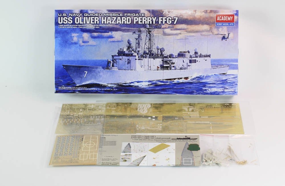 Pontos 38019F1 USS FFG Oliver Hazard Perr Class LH Detail Up Set &amp;quot;Advanced&amp;quot; avec kit 1/350 – immagine 2