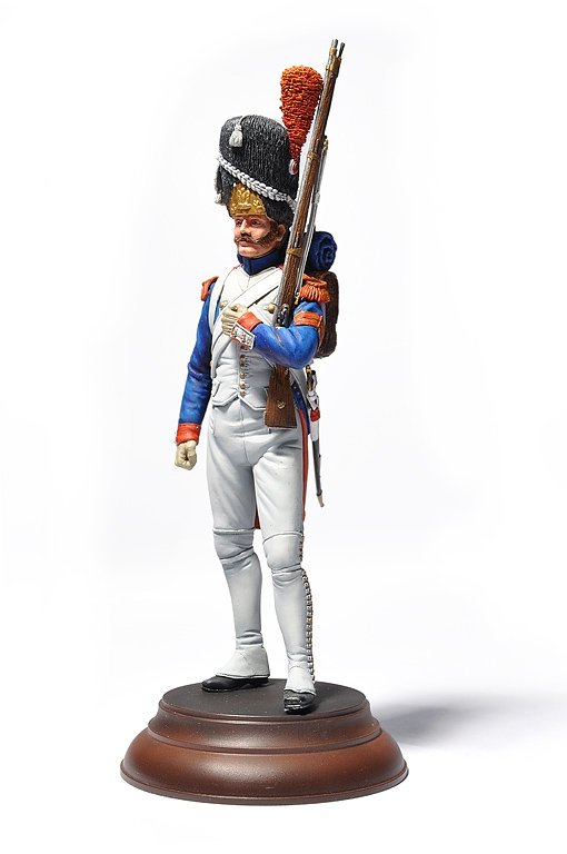 MiniArt 16017 GRENADIER FRANÇAIS DE LA GARDE IMPÉRIALE. GUERRES NAPOLÉONIENNES 1/16  – image 2