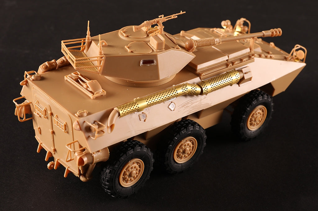 Hobby Boss 84573 LAV300 Canon Cockerill 90 mm 1/35 – Bild 20