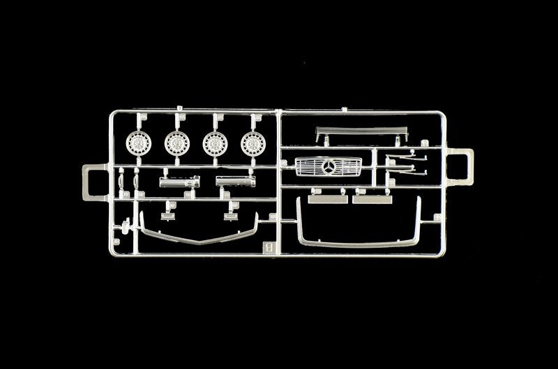 Italeri 3632 Mercedes-Benz 450SLC Rallye Bandama 1979 1/24 – image 3