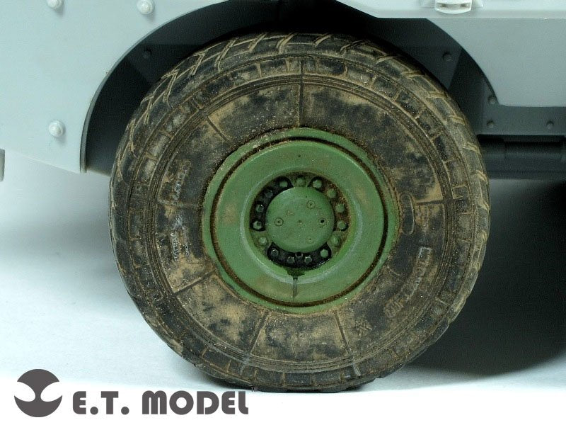 Roues de route lestées pour chasseur de chars moderne « Centauro » (modèle ET ER35-013) TRUMPETER à l&amp;#39;échelle 1/35 – image 2