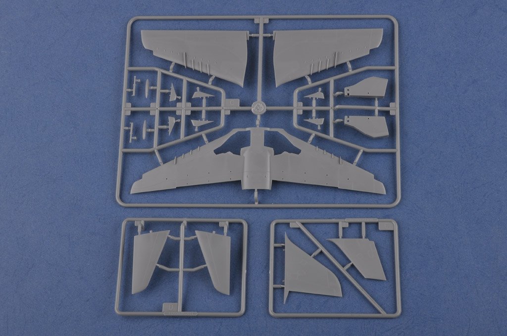 Hobby Boss 81738 RAF Red Arrows Hawk T MK.1/1A 1/48 – image 6