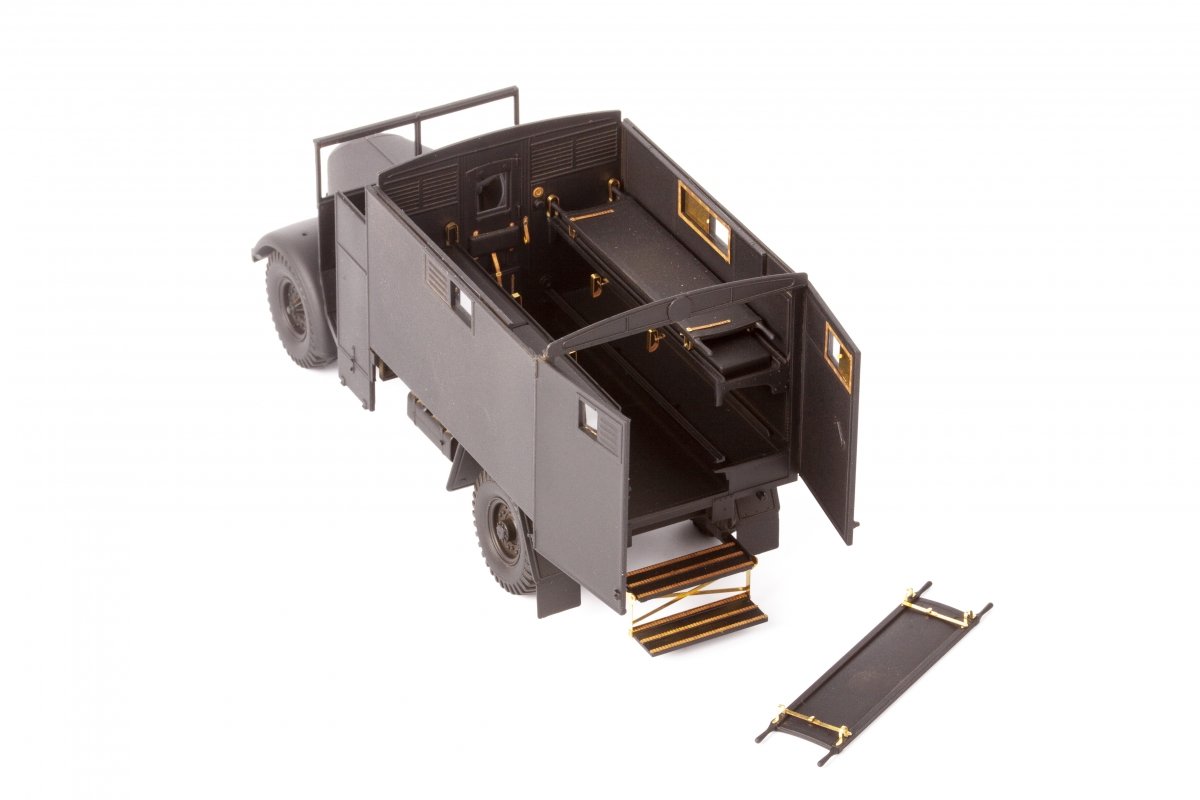 Eduard 36493 Austin K2/Y ambulance AIRFIX 1/35 – image 3