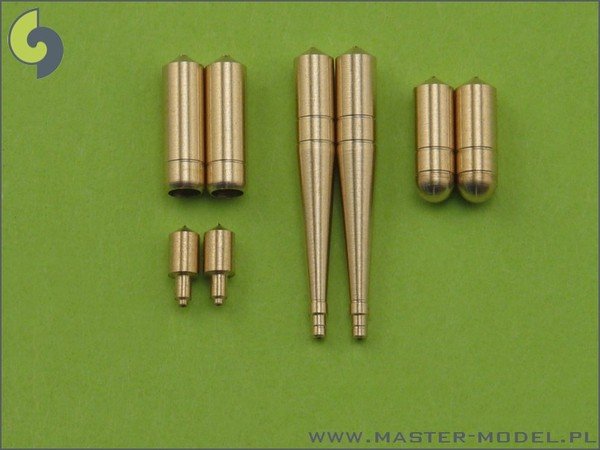 Master AM-72-005 Supermarine Spitfire E wing early - Hispano 20mm &amp; .50cal dans des carénages (deux versions)