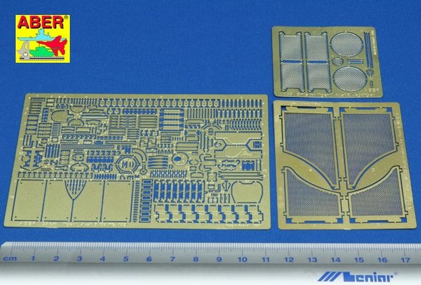 Aber 35040 King Tiger, Pz.Kpfw.VI Ausf.B Tiger II Sd.Kfz.182 (TAM) (1/35)  – image 2