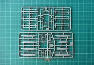 Modelsvit 72005 Sukhoi Su-7U (Entraîneur) 1/72 – image 5