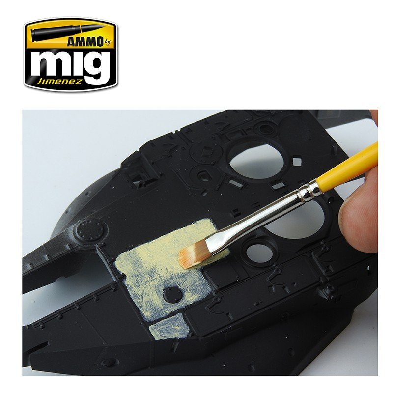 Pâte antidérapante Ammo of Mig 2033 - Couleur sable pour maquettes au 1/35 – image 6