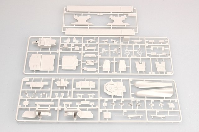 Trumpeter 04516 DESTROYER DE CLASSE UDALOY DE LA MARINE RUSSE AMIRAL PANTELEYEV 1/350 – immagine 10