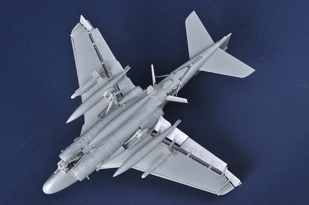 Trumpeter 01640 Grumman A-6A/E Intruder 1/72 – image 9