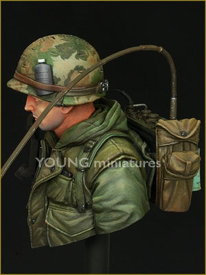 Young Miniatures YM1817 USMC Hue. Vietnam 1968 1/10  – image 4