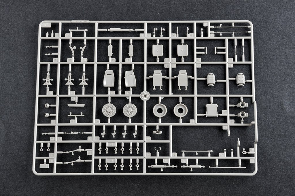 J&amp;#39;adore le kit 63537 M1278A1 modifié pour transporter des canons lourds avec le M153 CROWS au 1/35 – Bild 11