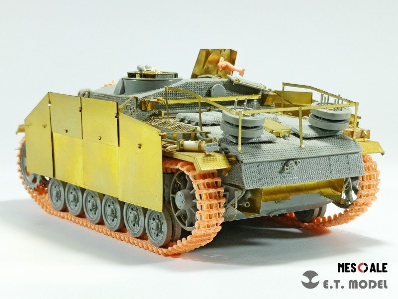 ET Model P35-014 WWII German Pz.Kpfw.III/IV Late Version (Type 6A) Worker Track (Impression 3D) 1/35  – image 4