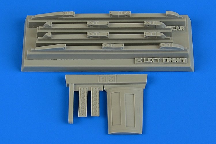 Aires 4743 Su-17/22 M3/M4 Fitter K distributeurs de paillettes/fusées vides 1/48 KITTY HAWK