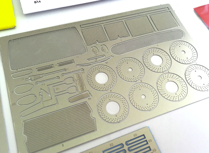Kit de photodécoupe Hobby Design HD02-0240 pour Porsche 911 GT2 (993) Tamiya 1/24 – imagen 4