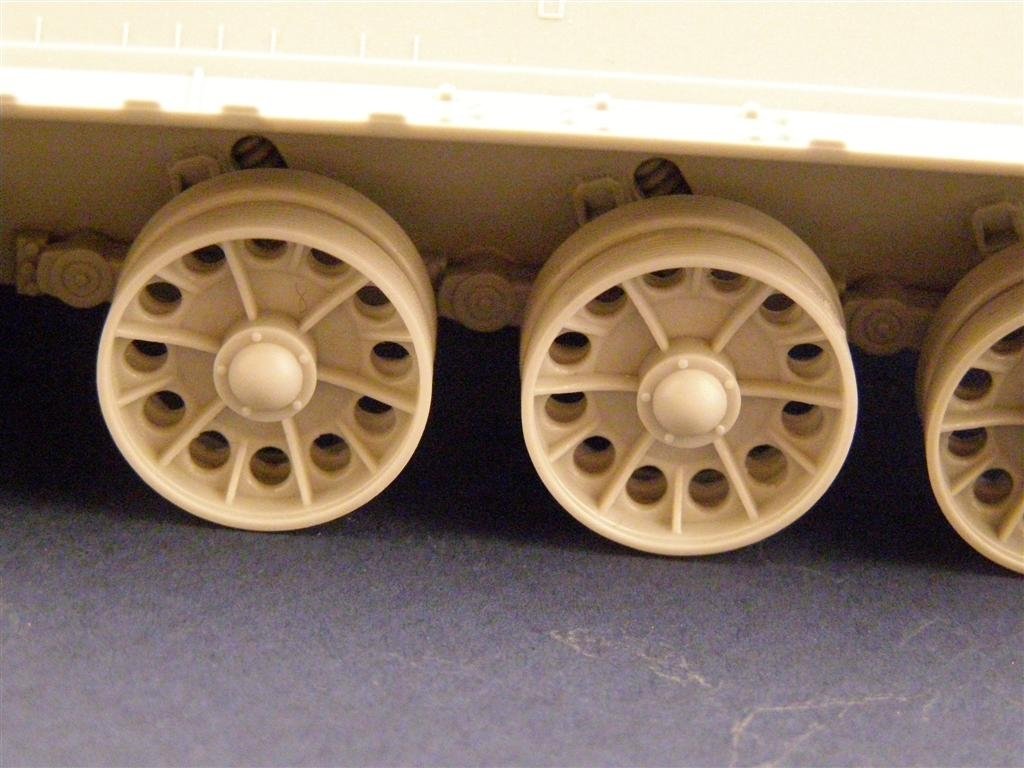 Panzer Art RE35-025 Burnt out “Spider” wheels for T-34 tank 1/35 – zdjęcie 4