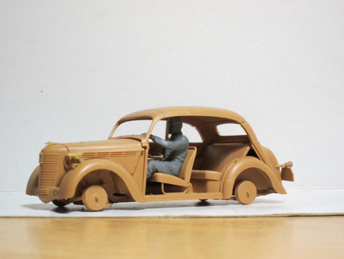 ICM 35642 Conducteurs allemands (1939-1945) (4 figurines) (1/35) – immagine 3