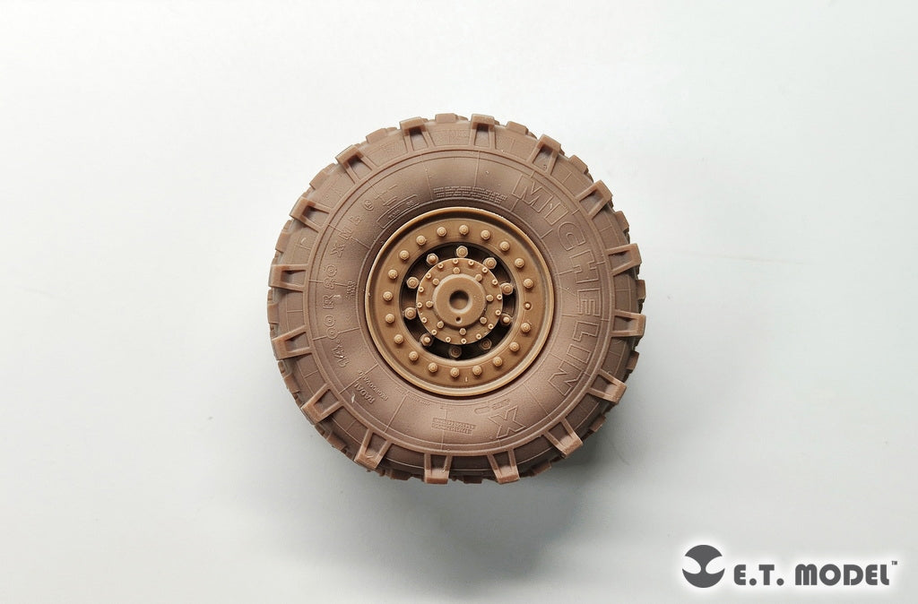 E.T. Model P35-167 Modern French AMX-10RCR Tank Destroyer Sagged wheels 1/35 – zdjęcie 10