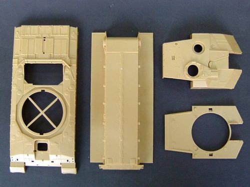 Trumpeter 00323 Char de combat principal britannique Challenger 2 (OP. Telic) Irak 2003 (1/35) – image 21