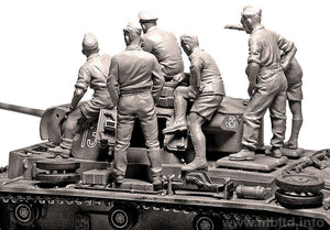 Master Box 3561 Rommel et l&amp;#39;équipage d&amp;#39;un char allemand (DAK, 1941-1943) 1/35 – immagine 8