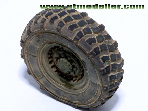Camion cargo standard américain moderne M1083 FMTV, modèle ET ER35-045, roues lestées pour TRUMPETER 1/35 – immagine 3