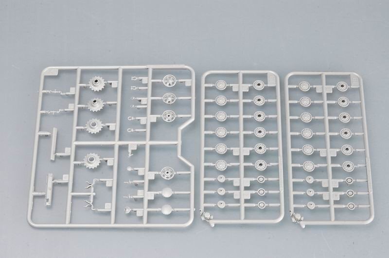 Trumpeter 07236 Soviet KV &amp;quot;Big turret&amp;quot; tank 1/72 – zdjęcie 5