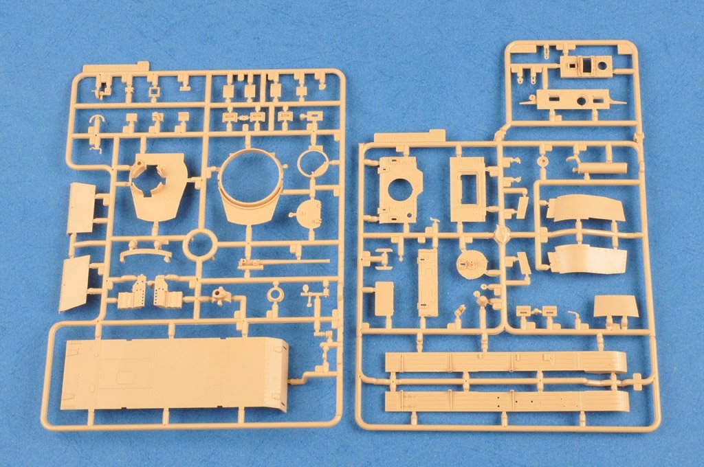 Hobby Boss 80136 Panzer allemand Kpfw.38(t) Ausf.E/F – image 4