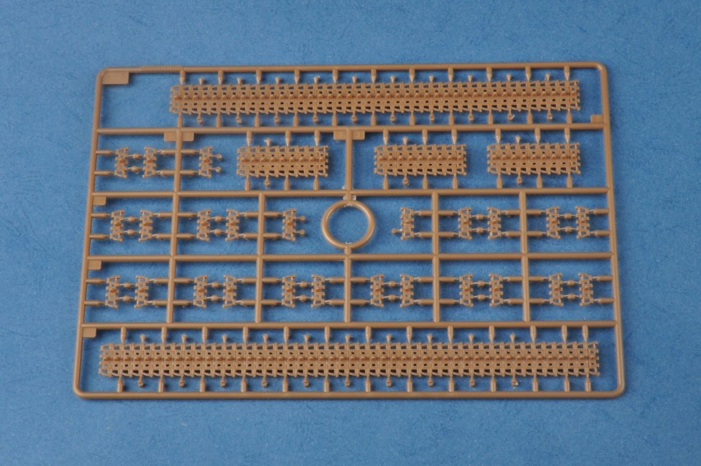 Hobby Boss 83842 Char lourd soviétique T-35 - Avant – image 12