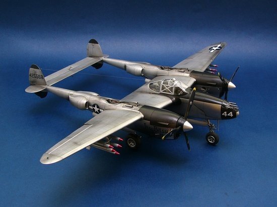 Trumpeter 02227 Lockheed P-38L-5-LO Lightning (1/32) – imagen 4