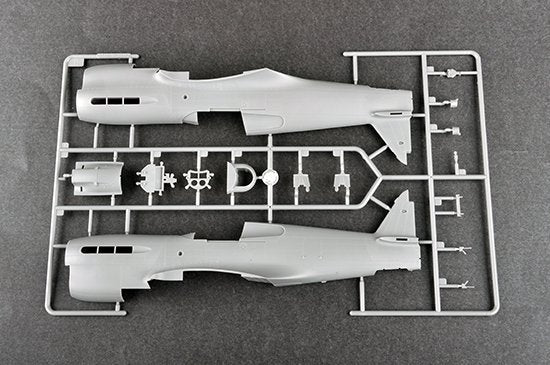 Trumpeter 03227 P-40F War Hawk 1/32 – immagine 8