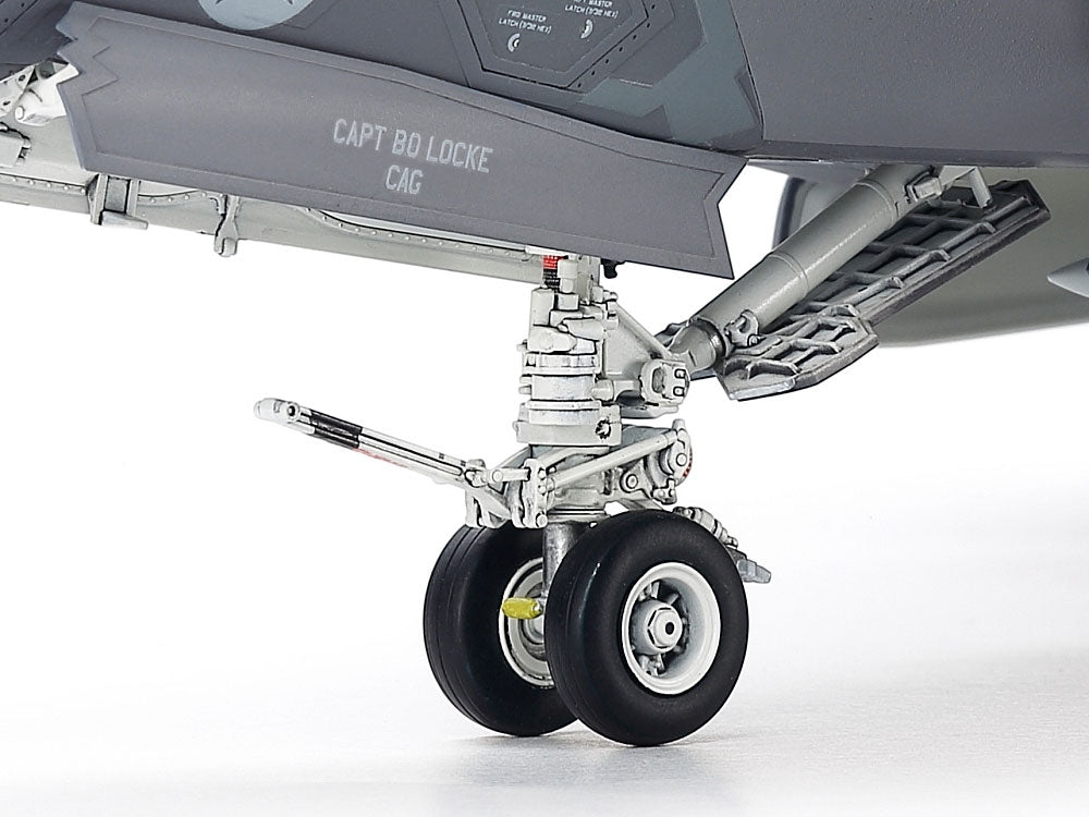 Tamiya 61127 Lockheed Martin F-35C Lightning II 1/48 – image 12