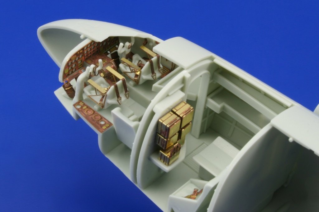 Intérieur du Fw 200C Condor Eduard SS284 au 1/72 REVELL – immagine 3