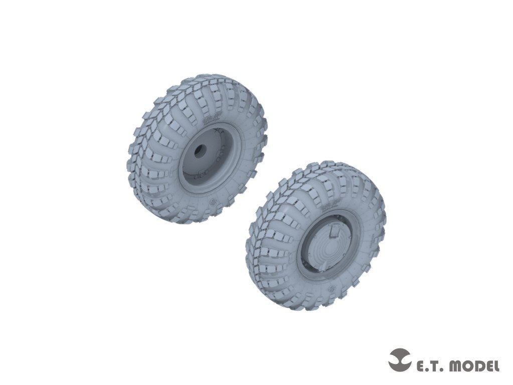 ET Model P35-128 Roues affaissées pour le kit Trumpeter 1/35 du BTR-70 APC russe  – image 2