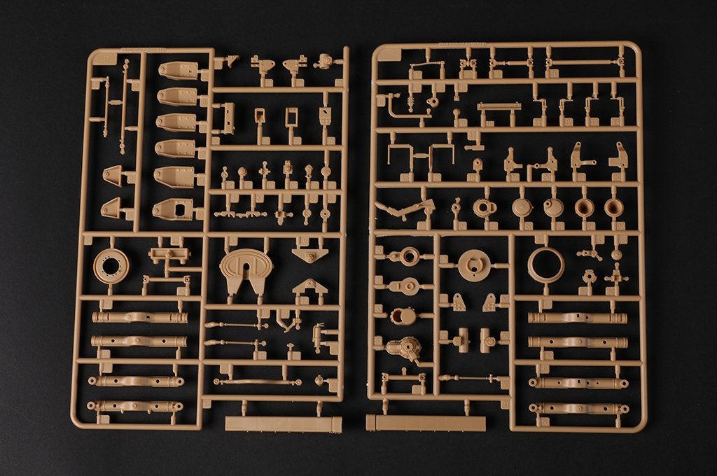 Camion-benne Hobby Boss 85526 M1070, échelle 1/35 – image 12