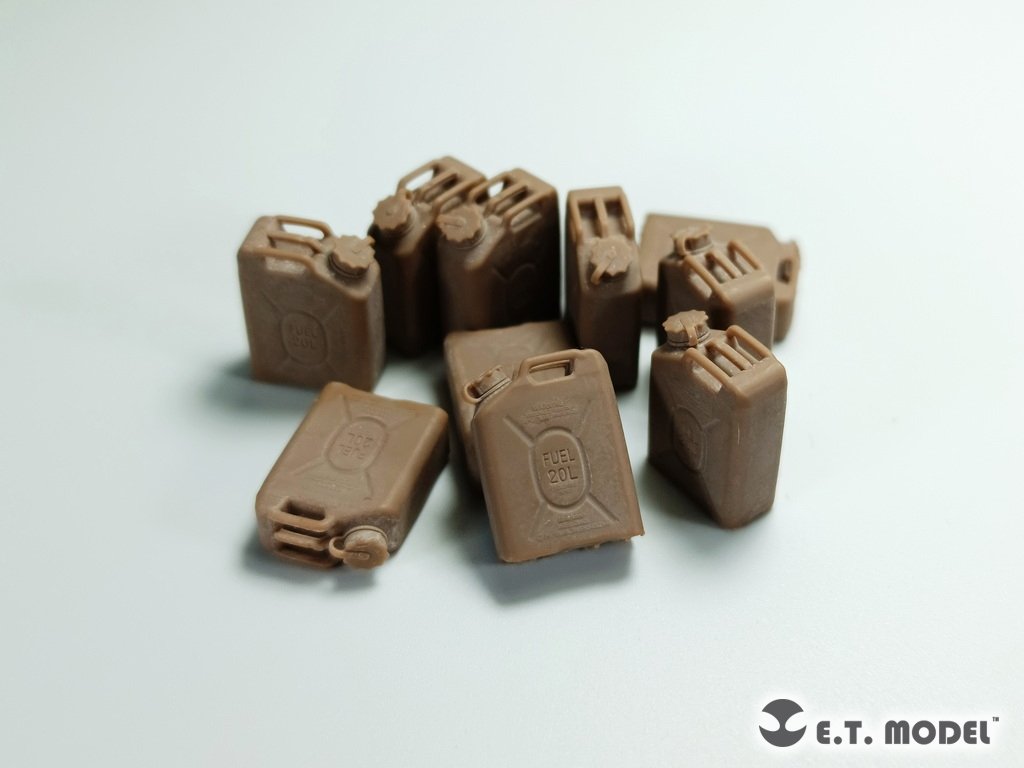 Ensemble de bidons de carburant de 20 litres de l&amp;#39;armée américaine ET Model P35-240 (impression 3D) à l&amp;#39;échelle 1/35 – image 3