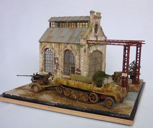RT-Diorama 35292 Socle de diorama : « Hangar ferroviaire » 1/35 – immagine 15