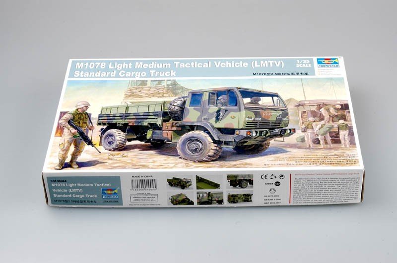 Trumpeter 01004 M1078 Véhicule tactique léger-moyen (LMTV) Camion cargo standard (1/35) – image 2
